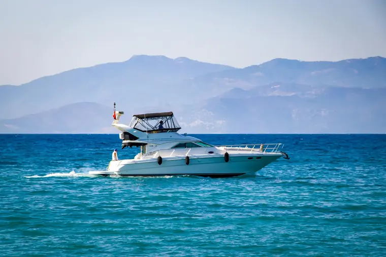 Yacht Charter