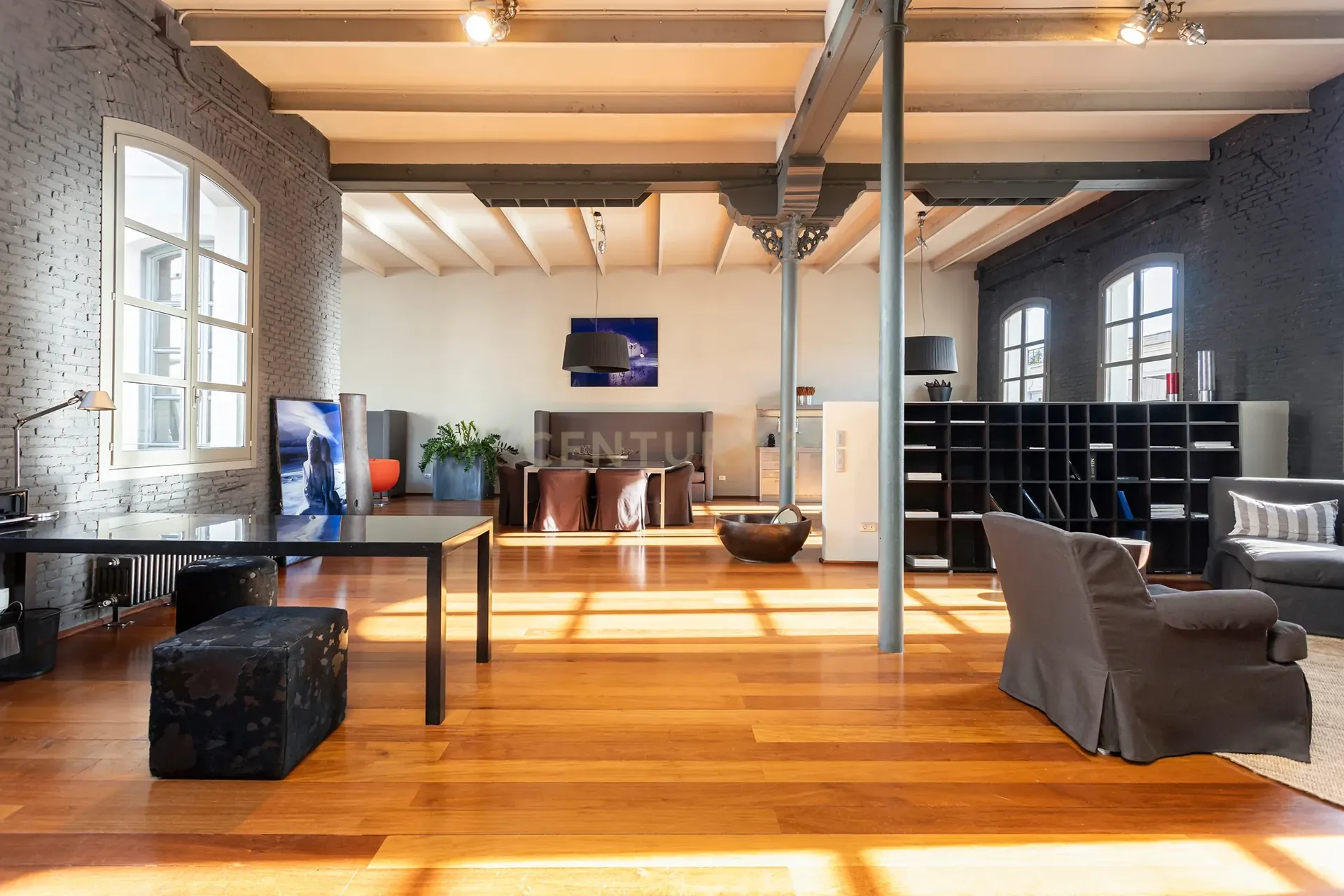 Loft de diseño en pasaje histórico con encanto y serenidad
