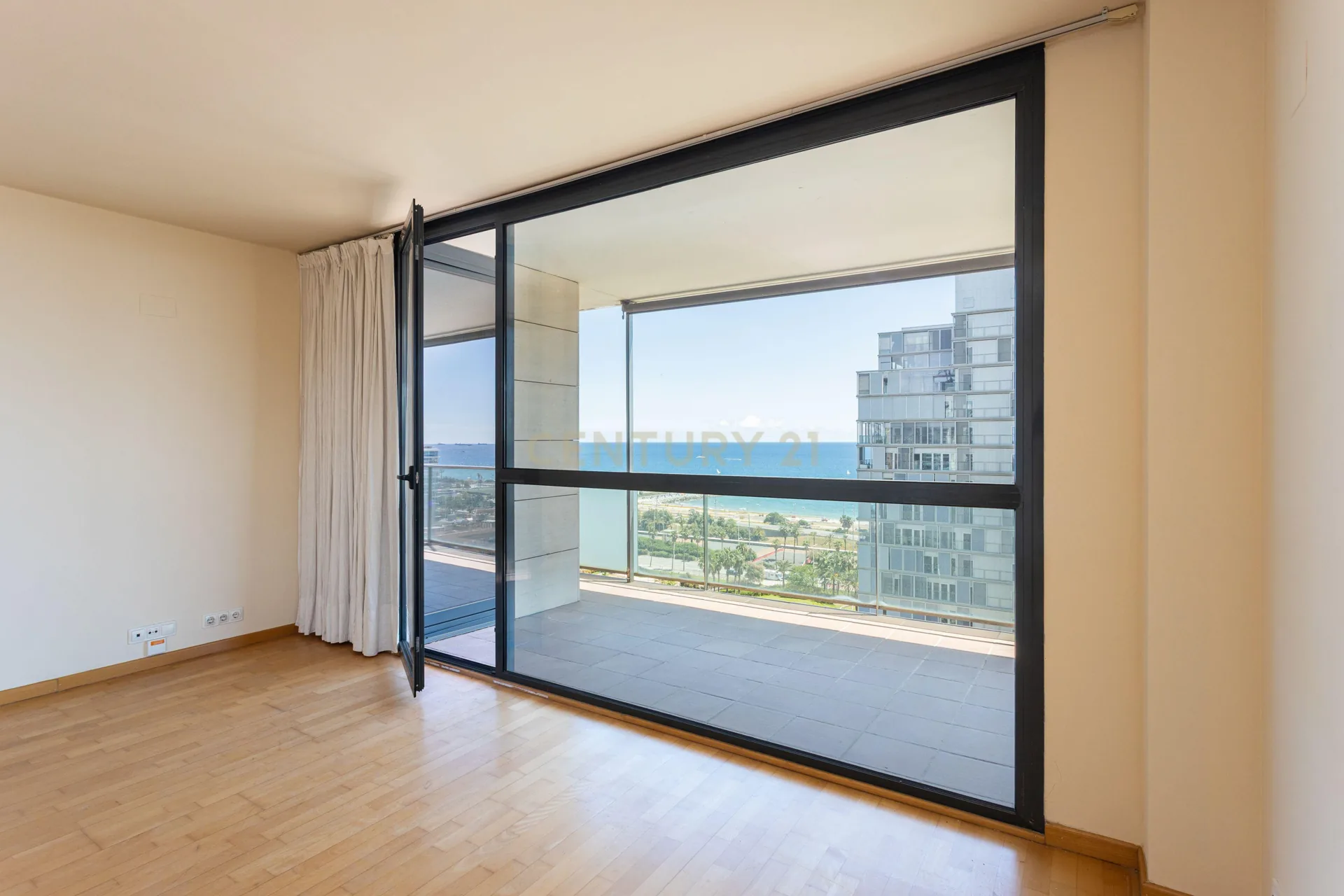 Luxury Apartment for Sale in Barcelona — 171 m², 4 beds