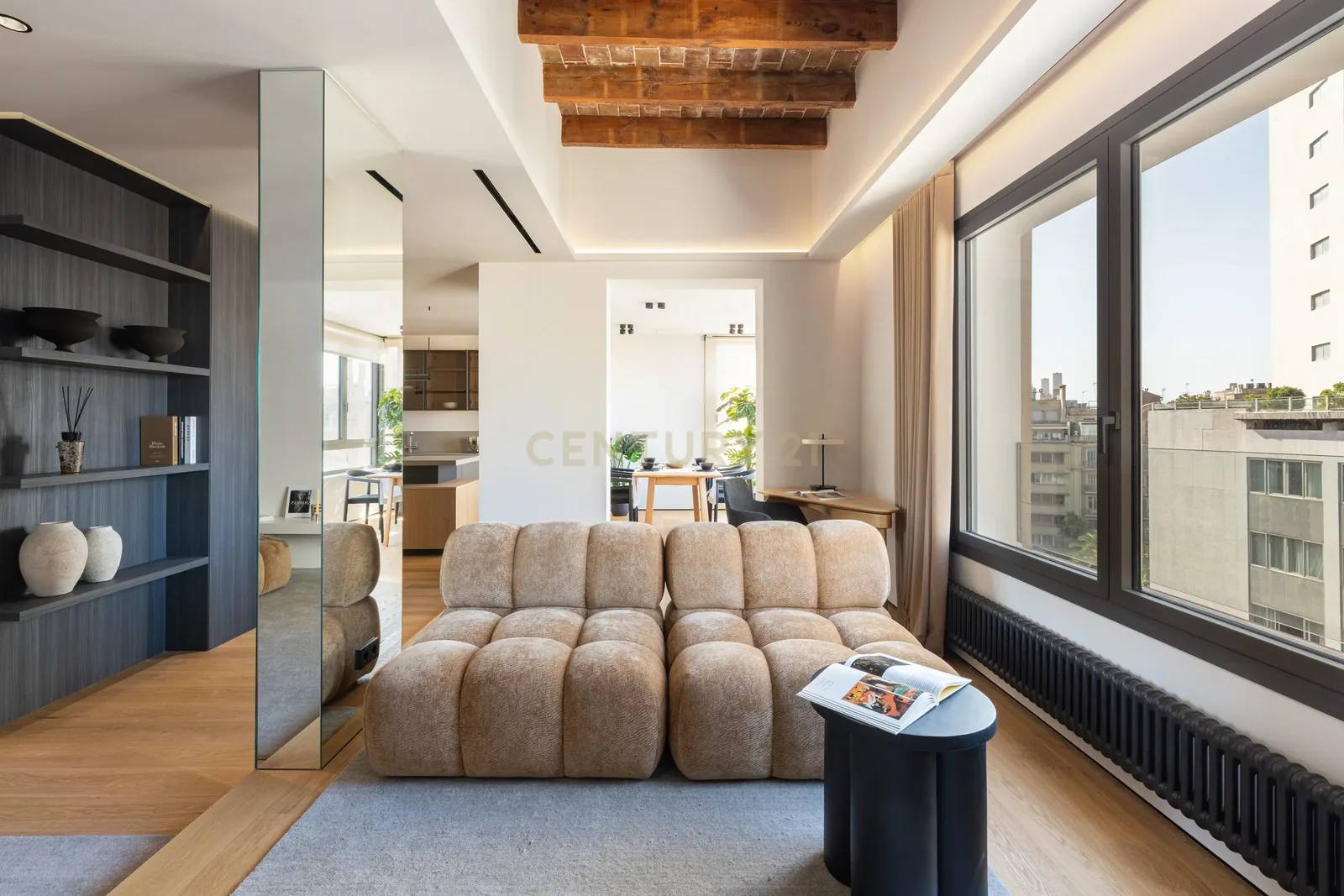 Luxury Apartment for Sale in Barcelona — 268 m², 4 beds