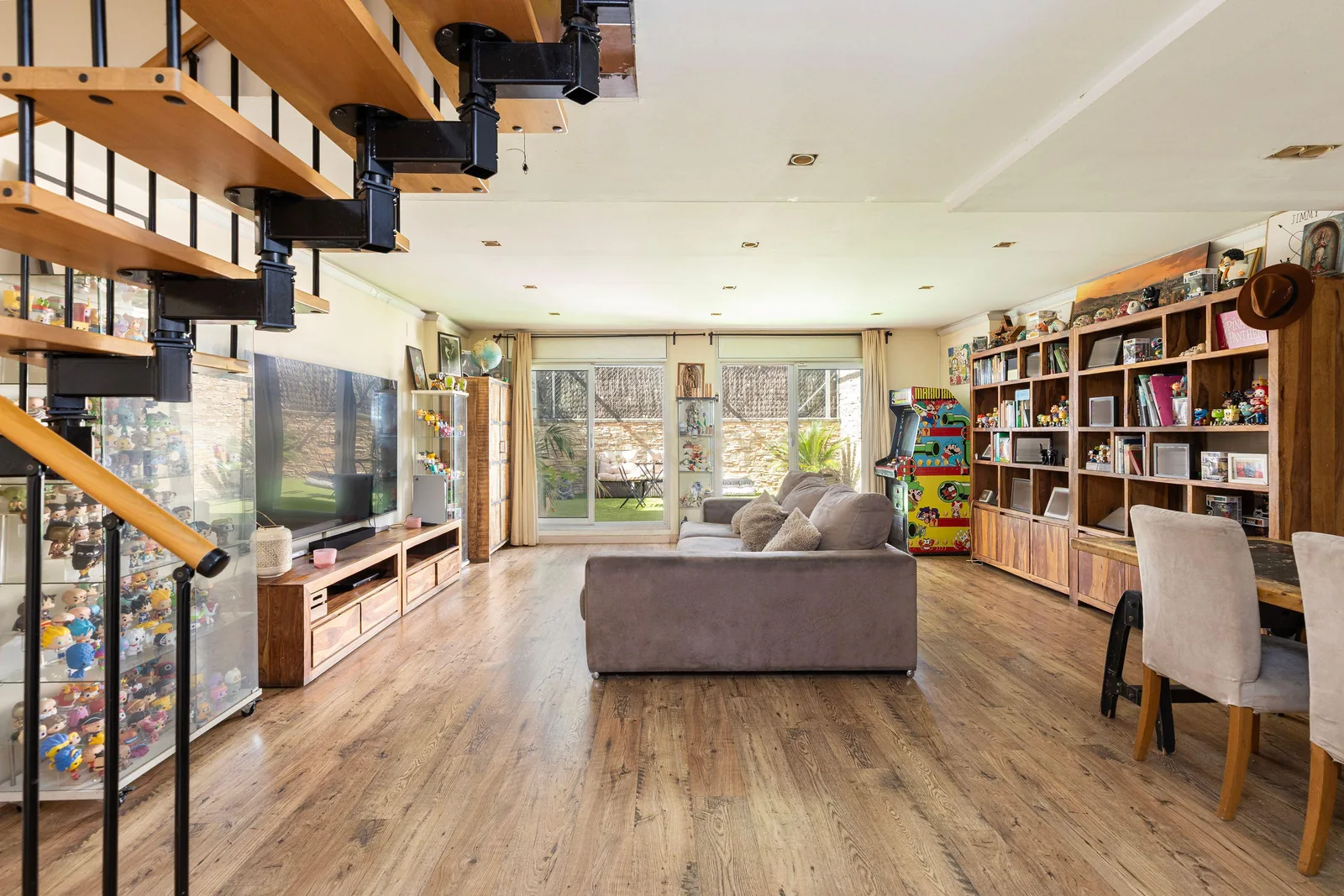 Luxury House / Villa for Sale in Barcelona — 300 m², 3 beds