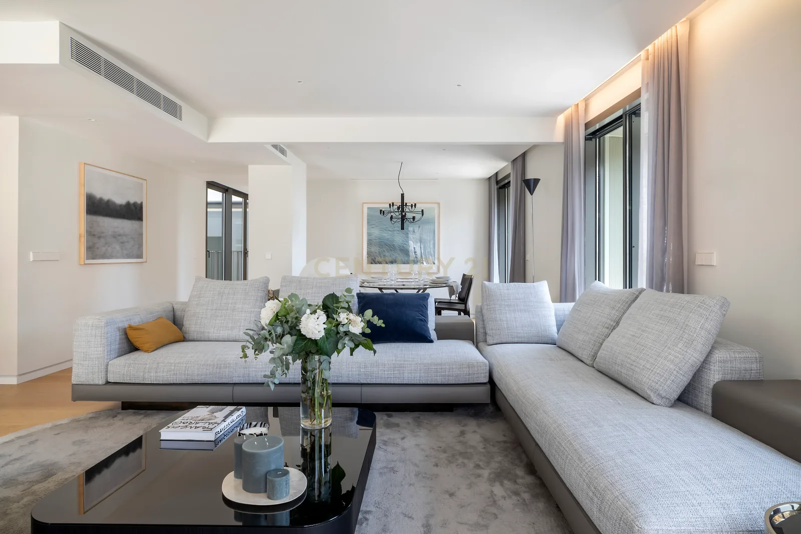Luxury Apartment for Sale in Barcelona — 150 m², 3 beds