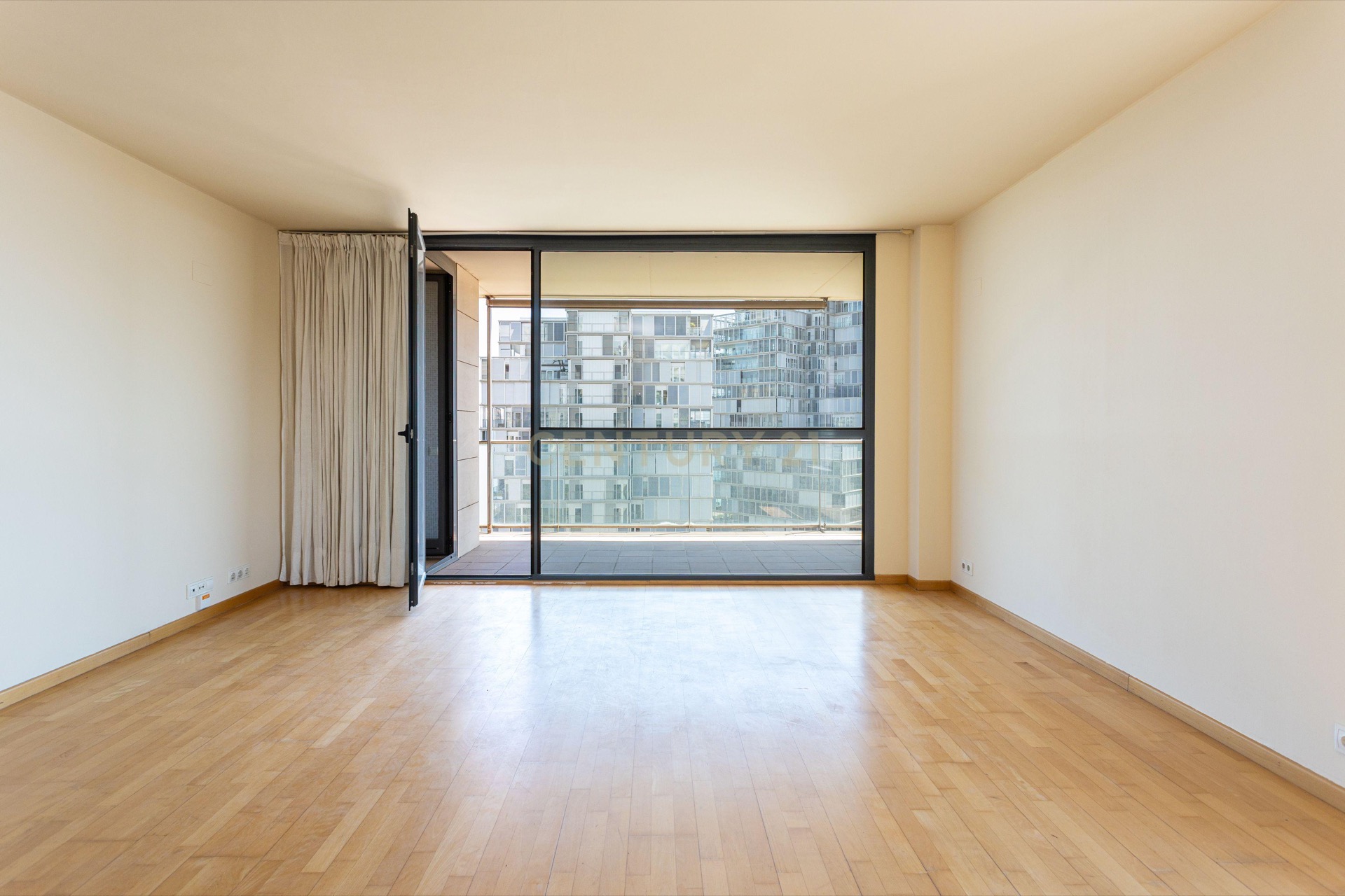 Espectacular apartamento con vistas al mar